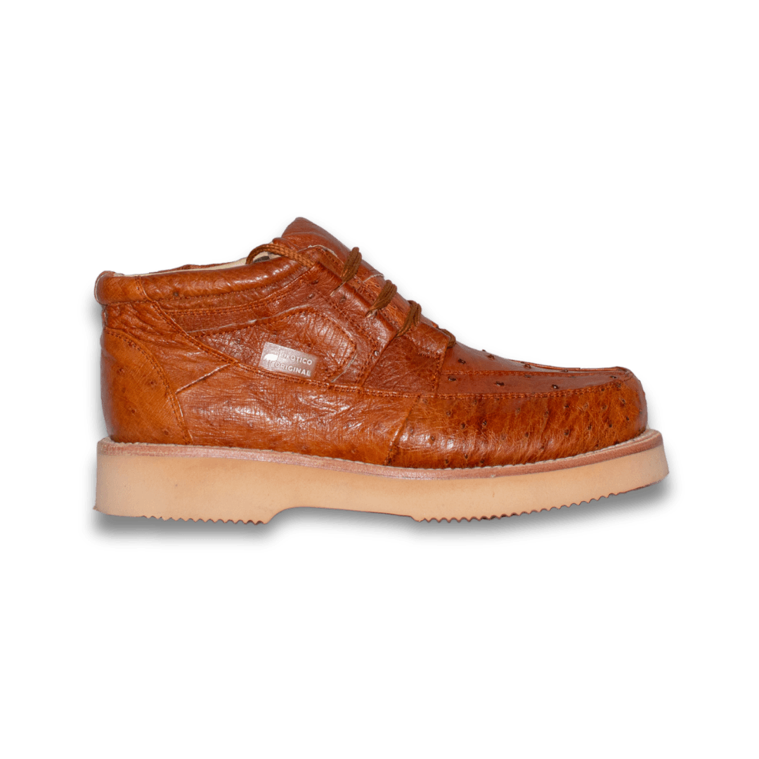 Zapato de agujetas en piel de avestruz color miel, vista lateral